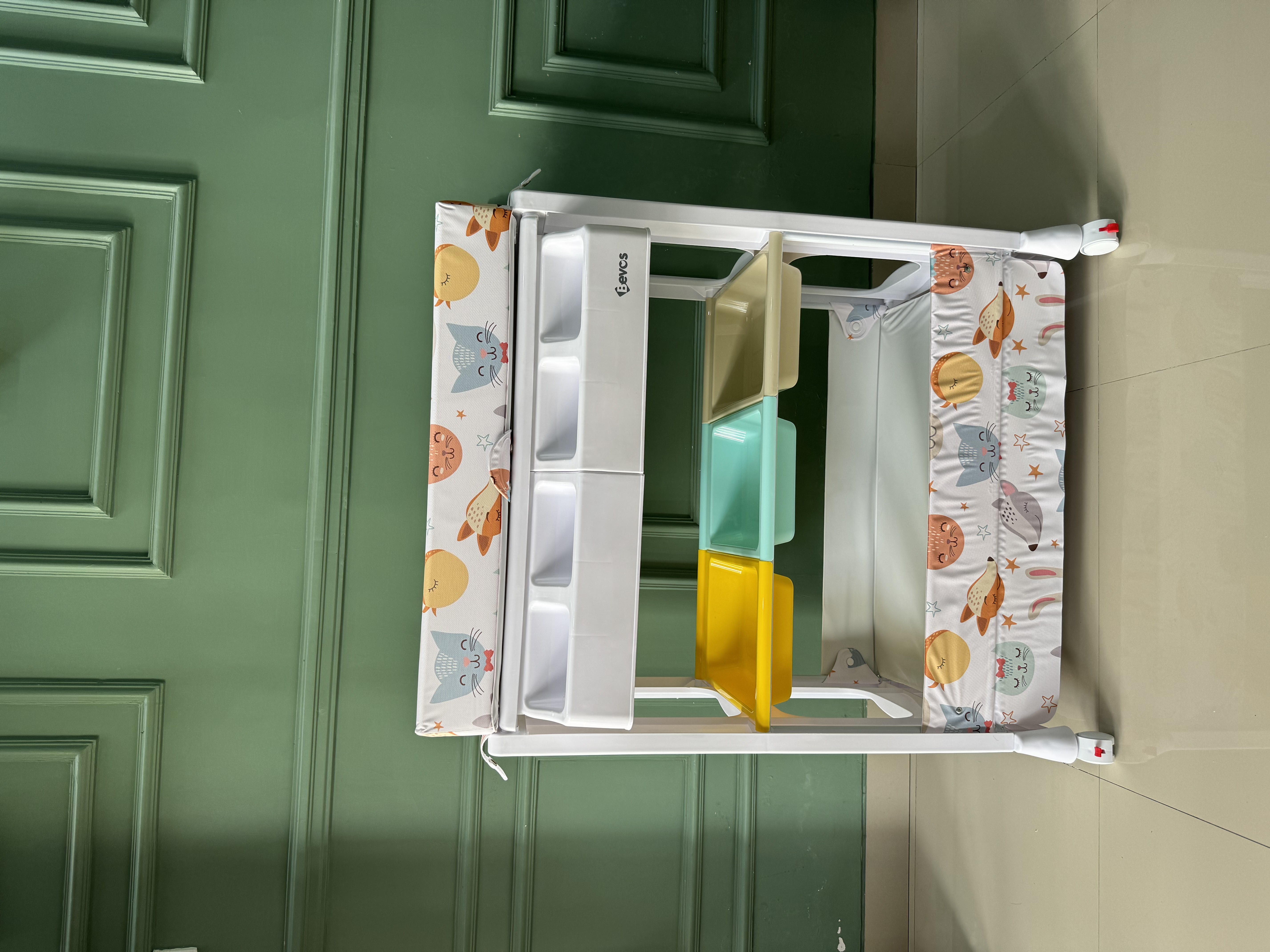 CHANGING TABLE BEVOS